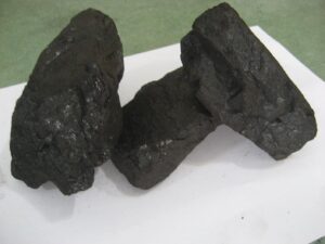 Gilsonite lump